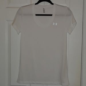 Under Armour T-shirt  *NWOT*